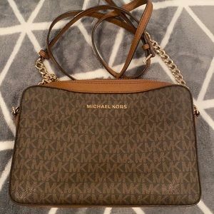 Michael Kors Crossbody Bag